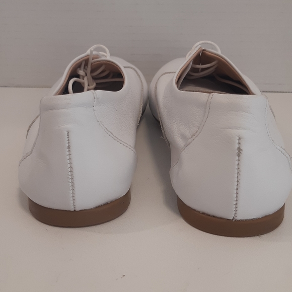 Thierry 21 Pure White Leather Sneaks - Picture 4 of 7